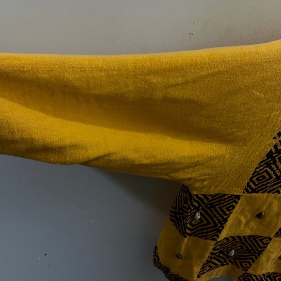 Tbeautoful tribal beaded/Shell Button Cardigan Shirt - Picture 10 of 16